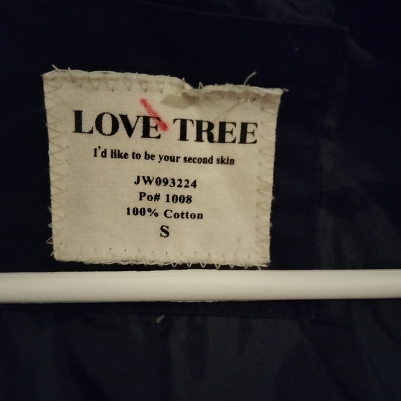 Jacket, black hoodie - Picture 5 of 5